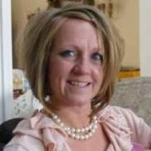 Meet your Posher, Lora